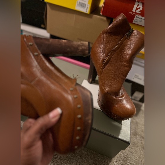 UGG Brown Ankle Boots with Stud Details - Picture 8 of 8